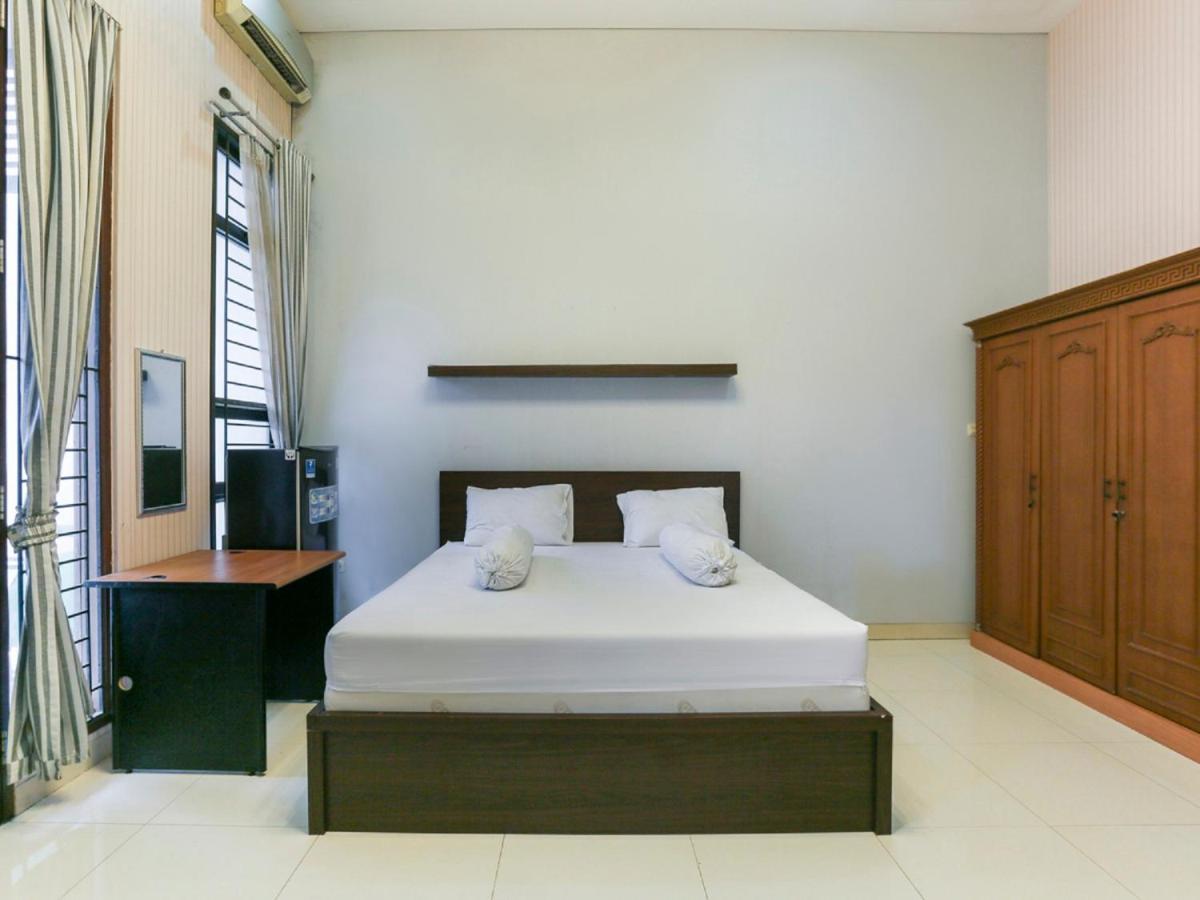 Oyo Life 3520 Indoniaga Palace 当格浪 外观 照片