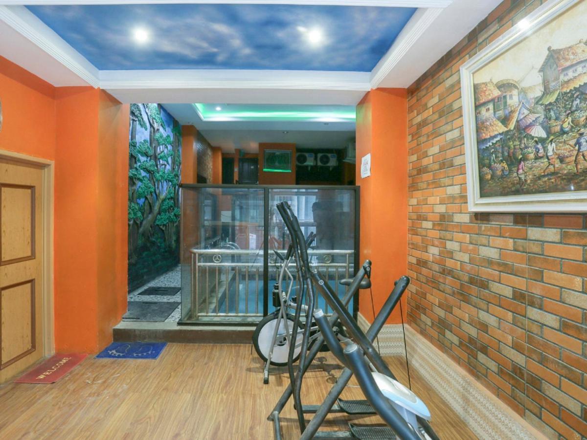 Oyo Life 3520 Indoniaga Palace 当格浪 外观 照片